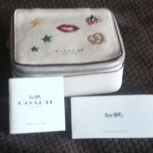 Gentley used Authentic Coach jewelry box